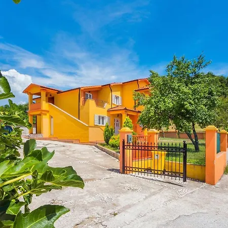 Three-bedroom In Labin Labin (Istria)