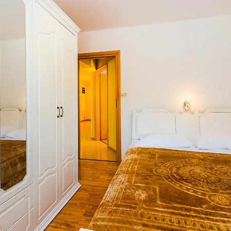 Apartament Three-bedroom In Labin