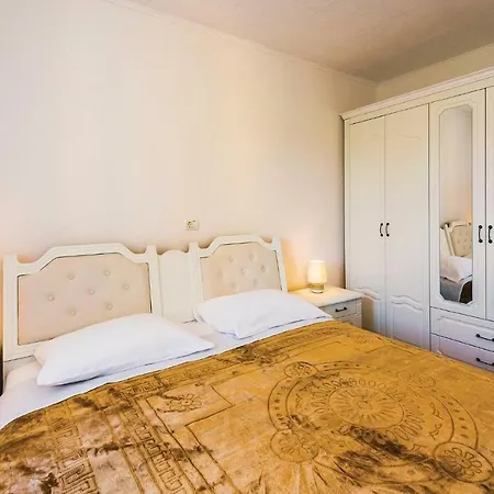 Apartament Three-bedroom In Labin
