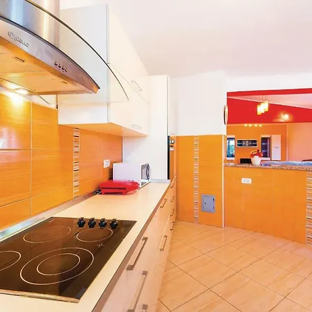 Apartament Three-bedroom In Labin *